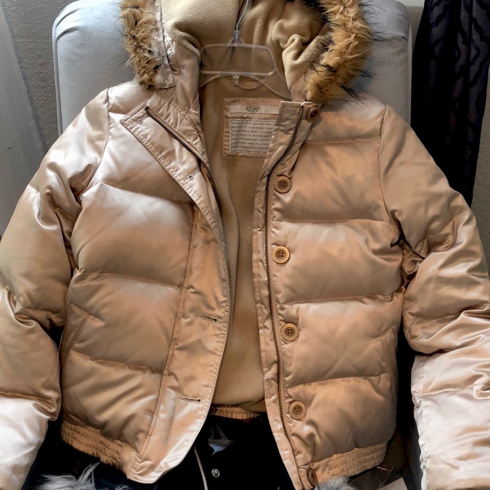 Old navy puffy jacket